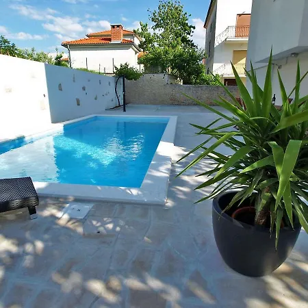 Rokov.3 Apartamento